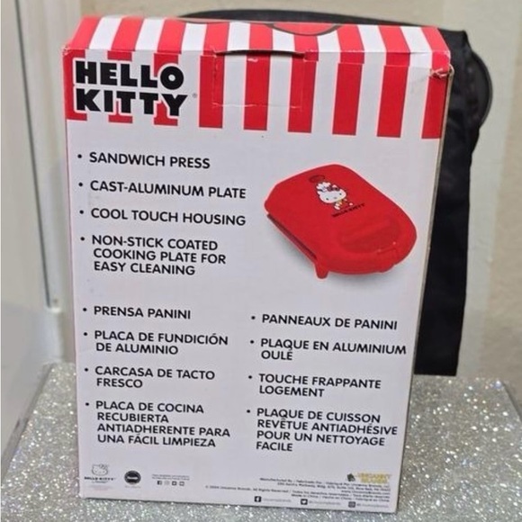 Hello Kitty Red Grilled Cheese Sandwich Maker - Picture 3 of 3